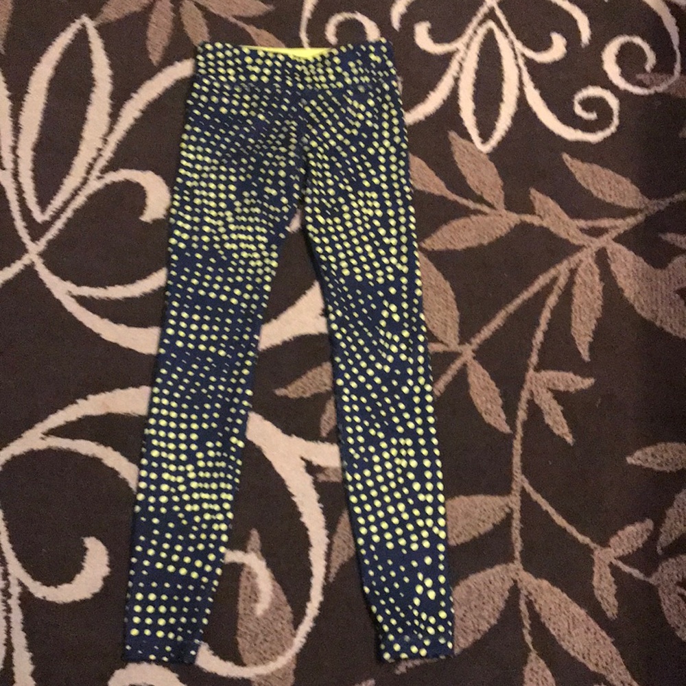 UA workout pants